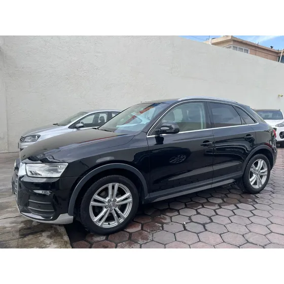 Audi Q3 2.0 Elite 220hp At