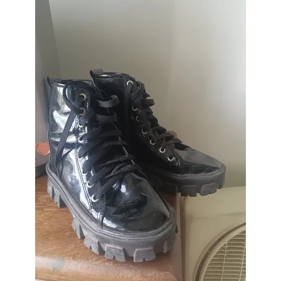 Botas Patente Negro Niña