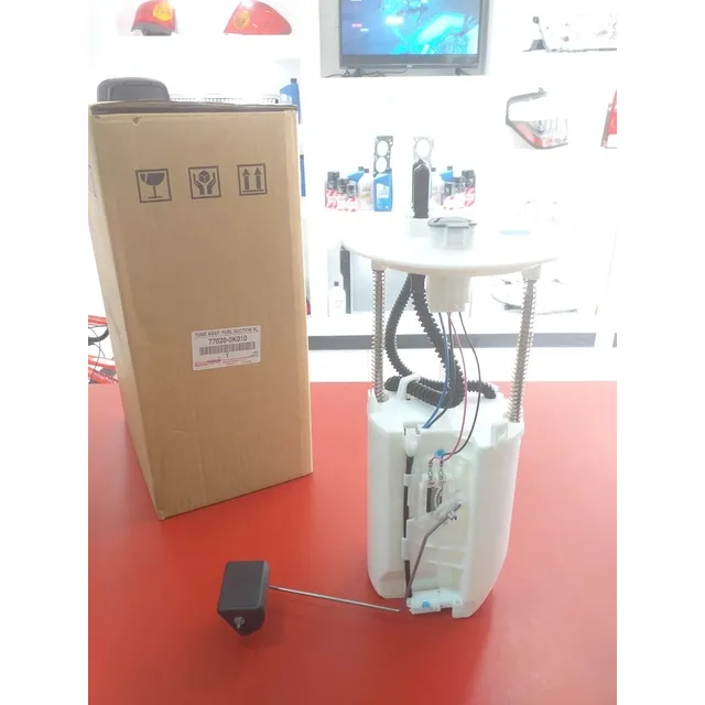 Conjunto Bomba Gasolina Toyota Fortuner / Hilux 2006 2020 
