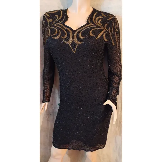 Vestido Formal Corto - Pedreria - Talla M - Color Negro