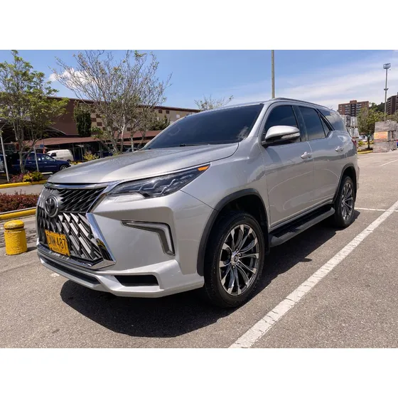 Toyota Fortuner 2.7l Street