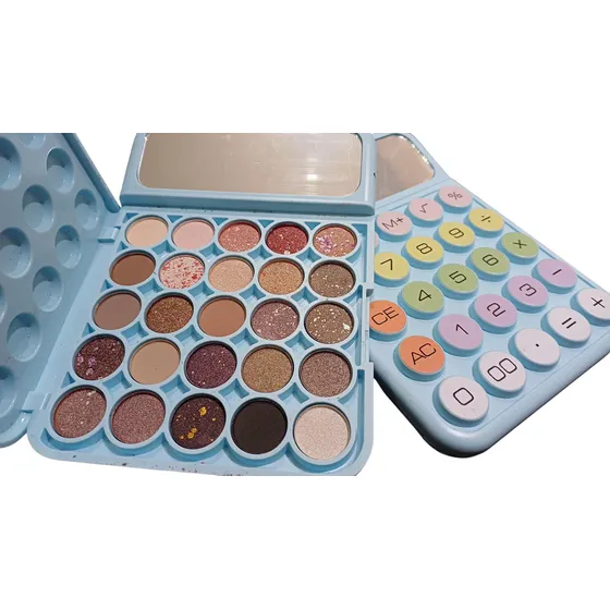 Paleta De Sombras En Forma De Calculadora  25 Colores Con B Celeste