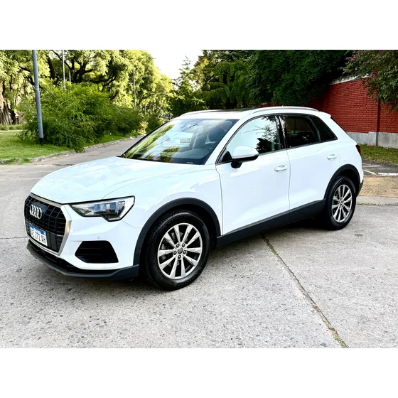 Audi Q3 1.4 35tfsi 150 Cv