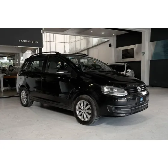 Volkswagen Suran 1.6 Highline