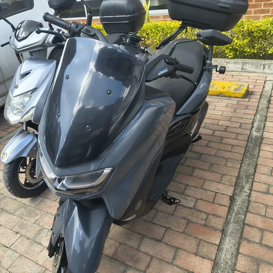 Yamaha Nmax 155, Abs, Baúl Adicional 48 Lts., Cojín, Sliders