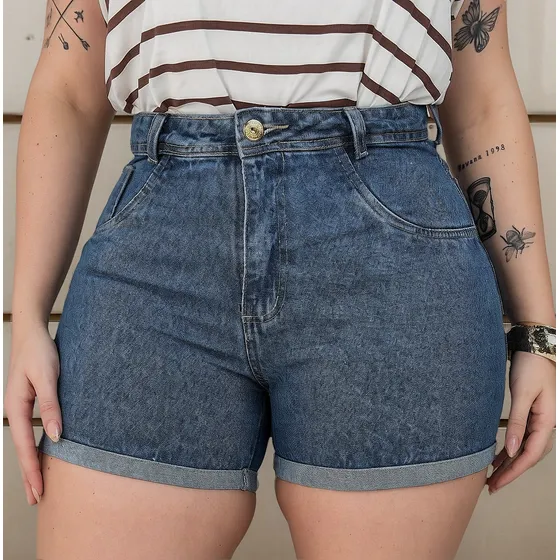 Shorts Jeans Plus Size  Detalhe Dobrado Barra Estilo Moderno