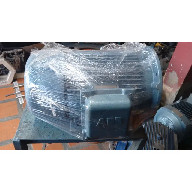 Motor 12 Hp Marca Abb 1700 Rpm 220/440 Trifasico