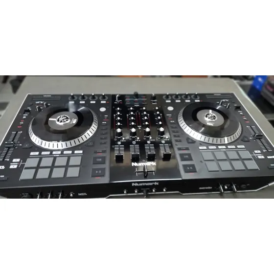 Controladora Dj Numark Ns7 Ii Preta 