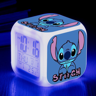 Reloj Con Tres Despertadores Y Línea Usb, Diseño Digital Con Reloj Con Tres Despertadores Y Línea Usb, Diseño Digital Con