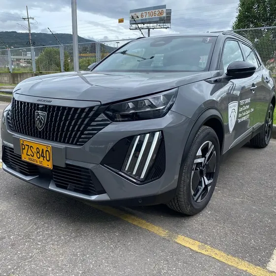 Peugeot 2008 2026 Híbrida
