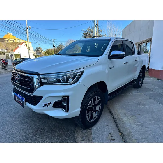 Toyota Hilux Pick-up 2.8 Cd Srx 177cv 4x4