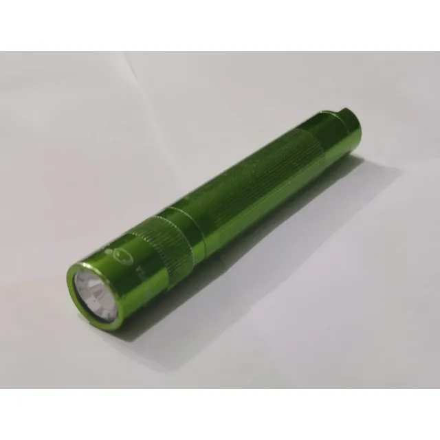 Linterna Maglite Solitaire Verde Pila Aaa Luz Incandescente