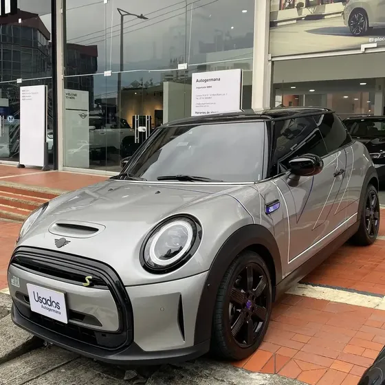 Mini Cooper Se 2024 0.0 Iconic At