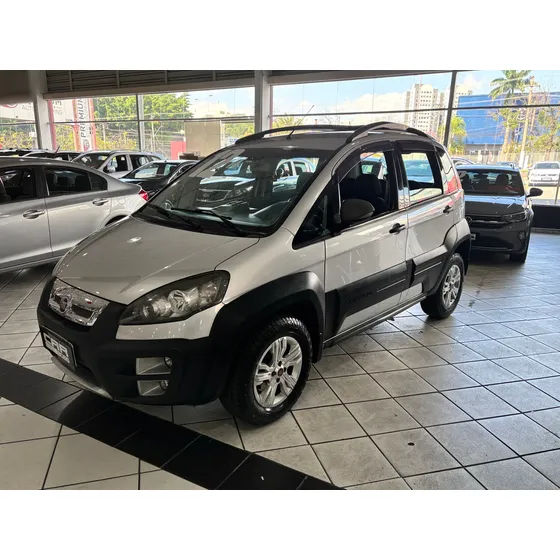 Fiat Idea 1.8 16v Adventure Flex 5p