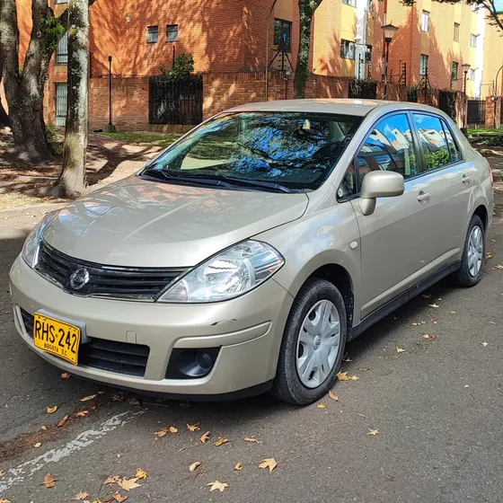 Nissan Tiida Sd 2012 1.8 Comfort