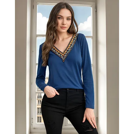 Camiseta Blusa Panel Con Bordado Muy Hermosa