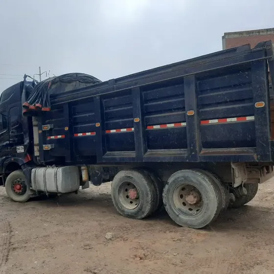 Volqueta Sinotruk Lista Para Trabajar