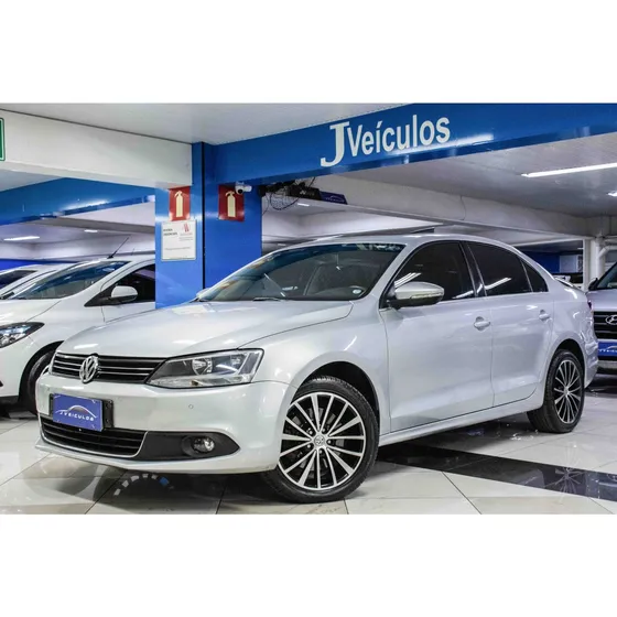 Volkswagen Jetta 2.0 Tsi Highline 200cv Gasolina 4p Tiptronic