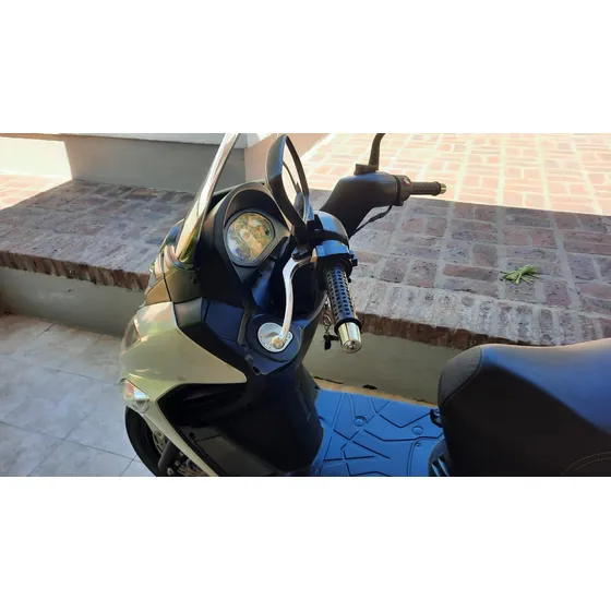 Moto Sym Joyride 200i Solo 6100km