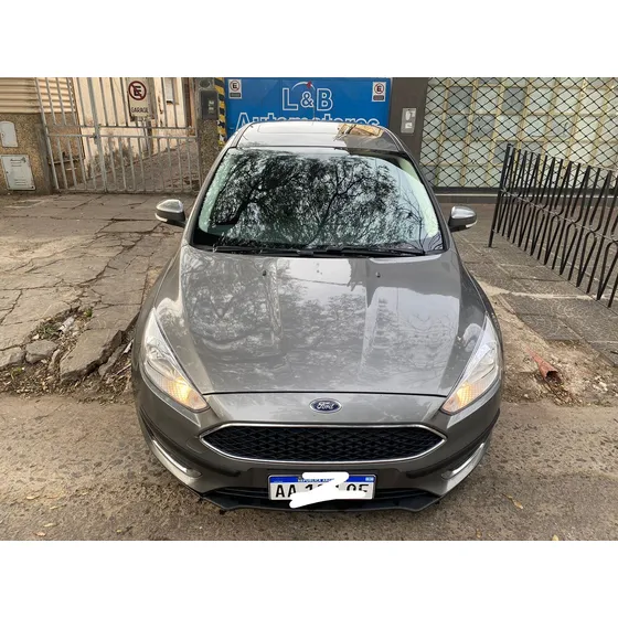 Ford Focus Iii 2.0 Sedan Se Plus Mt