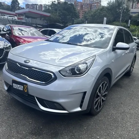 Kia Niro 2019 Vibrant Tp 1600cc 7ab Abs R16