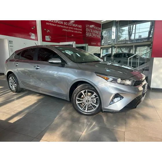 Kia Forte Pe 2.0l Ex M/t Hb