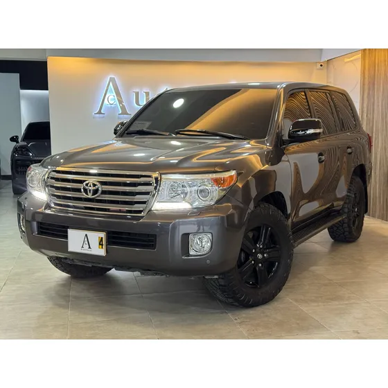 Toyota Land Cruiser 4.5 Imperial Lc200 Gasolina