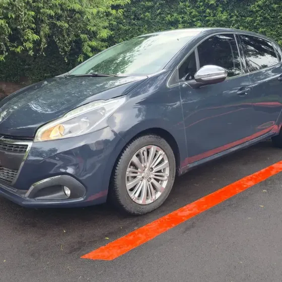 Peugeot 208 2021 1.2 Puretech Allure Pack