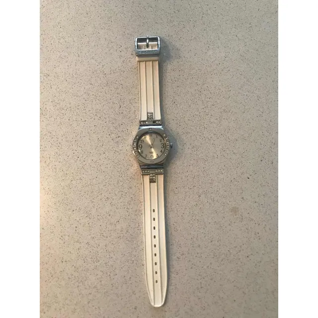 Reloj Swatch Irony - Caja Y Correa Incrustadas Con Piedras