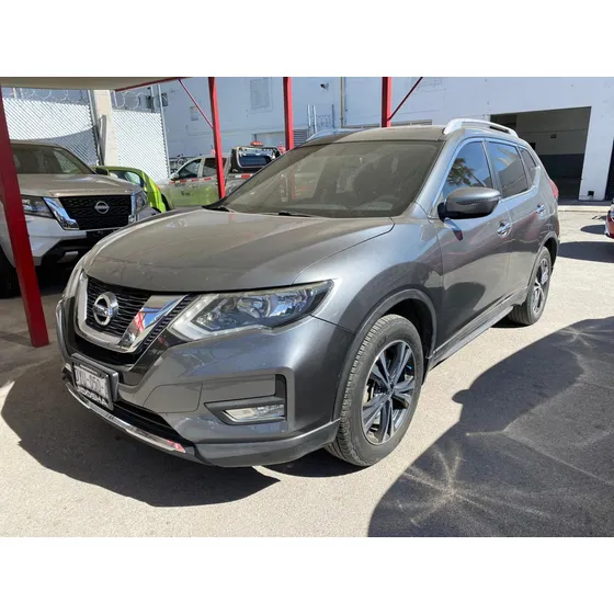 Nissan X-trail 2.5 Advance 3 Row Cvt