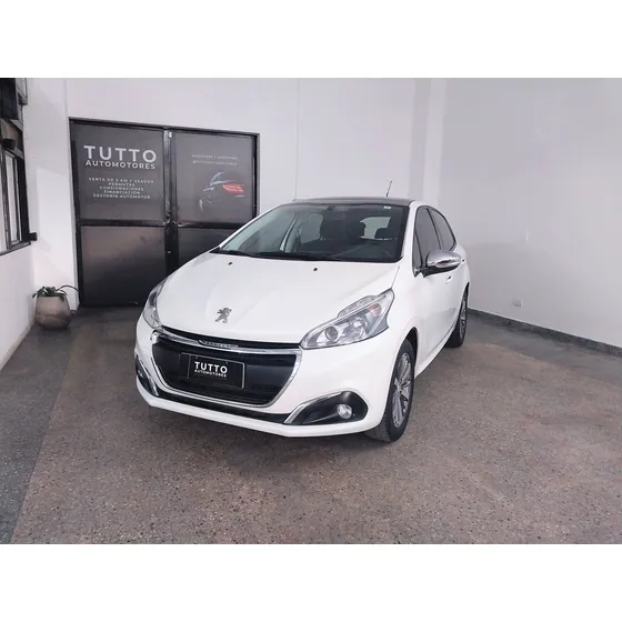 Peugeot 208 1.6 Allure