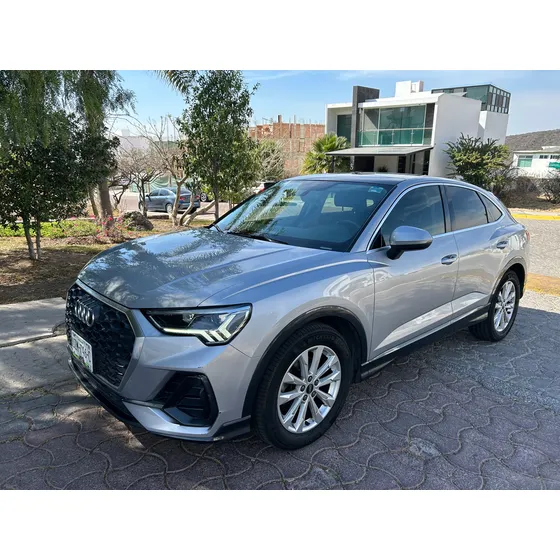 Audi Q3 1.4 35 Tfsi Select 150hp S-tronic