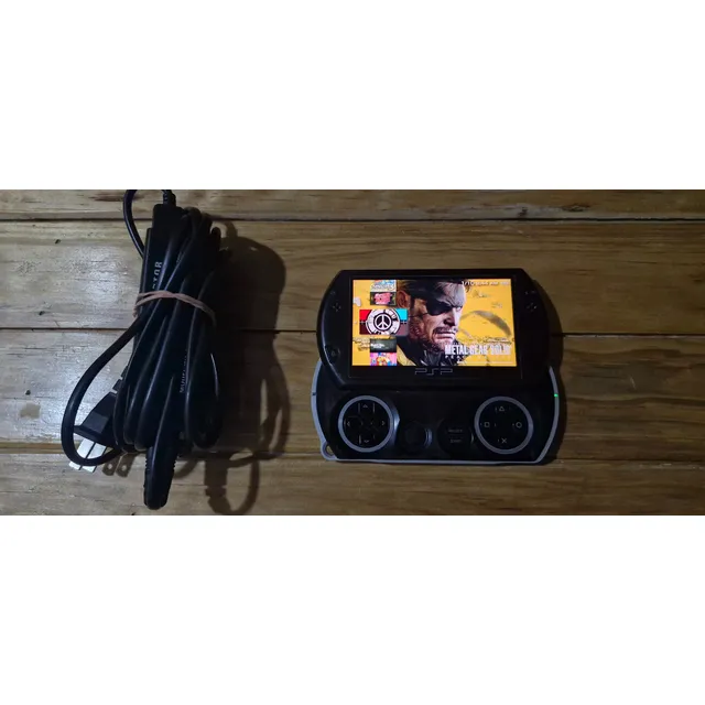 Consola Sony Psp Go Liberada Con Juegos Instalados Negro