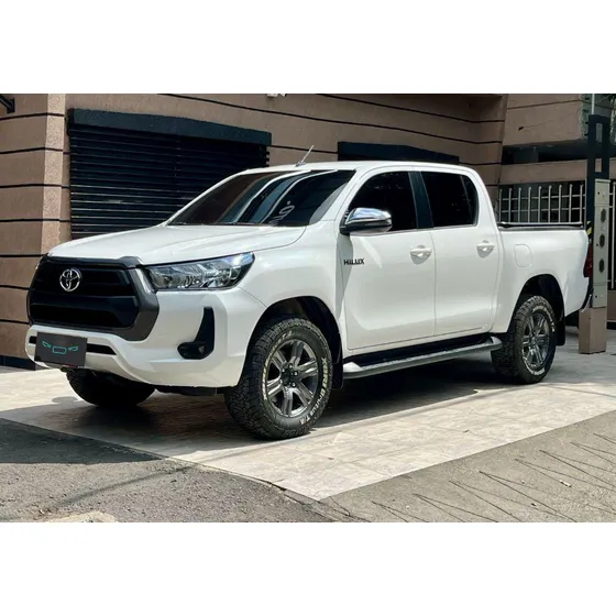 Toyota Hilux 2.7 I