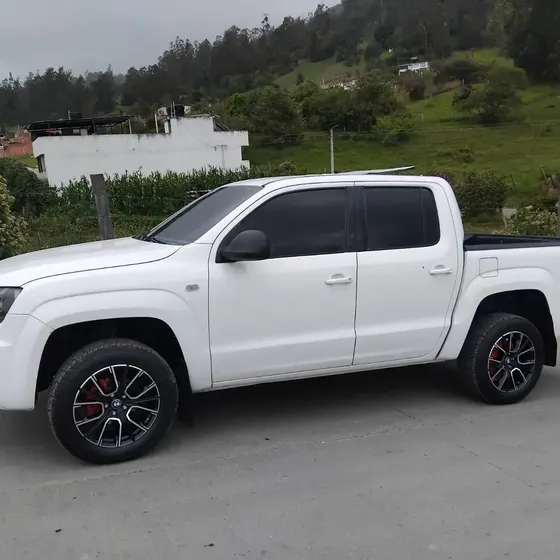 Volkswagen Amarok 2018 2.0 Trendline 340cv 4x4