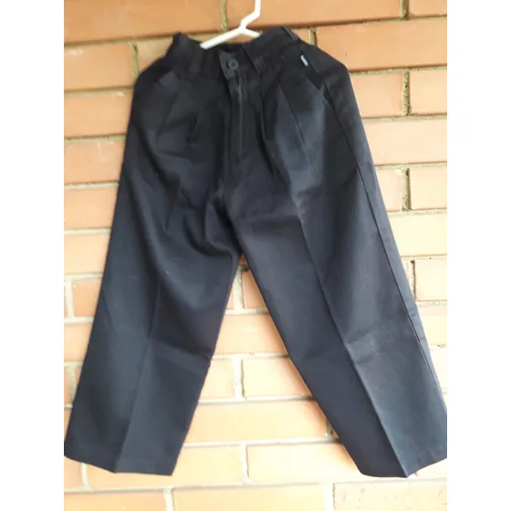 Pantalón Azul Marino. Talla 3