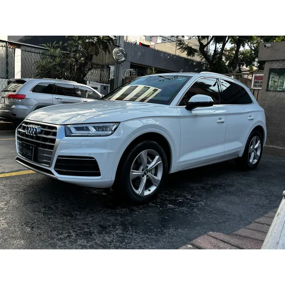 Audi Q5 2.0 L Security
