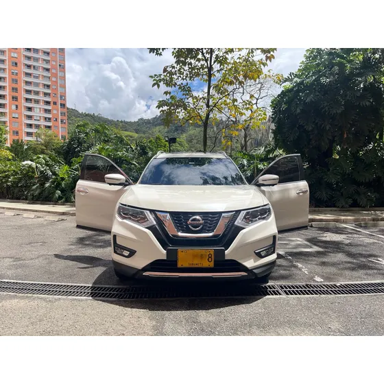 Nissan X-trail 2.5 Exclusive