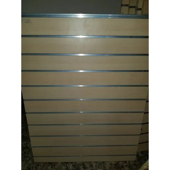 Tablas Acanaladas Con Perfil De Aluminio Usadas, 
