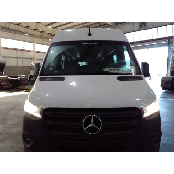 Mercedes-benz Sprinter 516 Minibús 4325 19+1