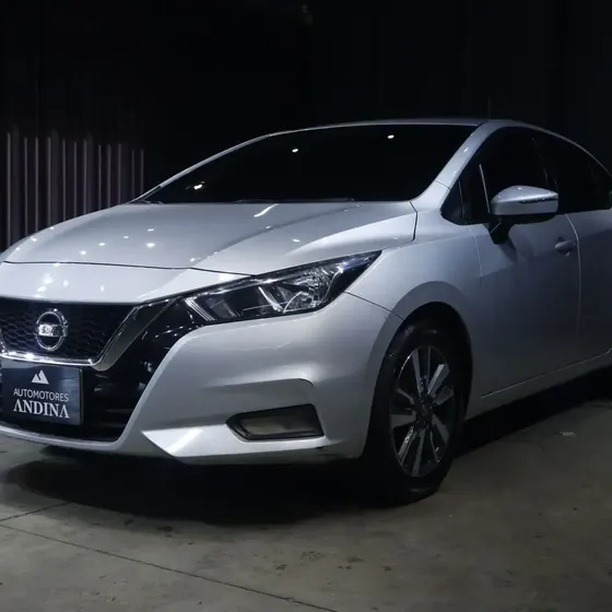 Nissan Versa 2022 Advance Mt 1600cc Rin 16