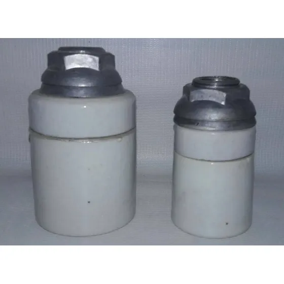 Socate Ceramica Con Base Pr1 E27 Para Postes Y/o Faros