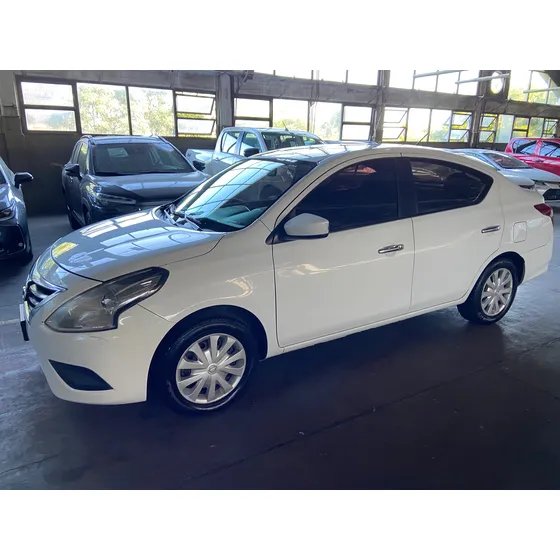 Nissan Versa 1.6 Sense Mt