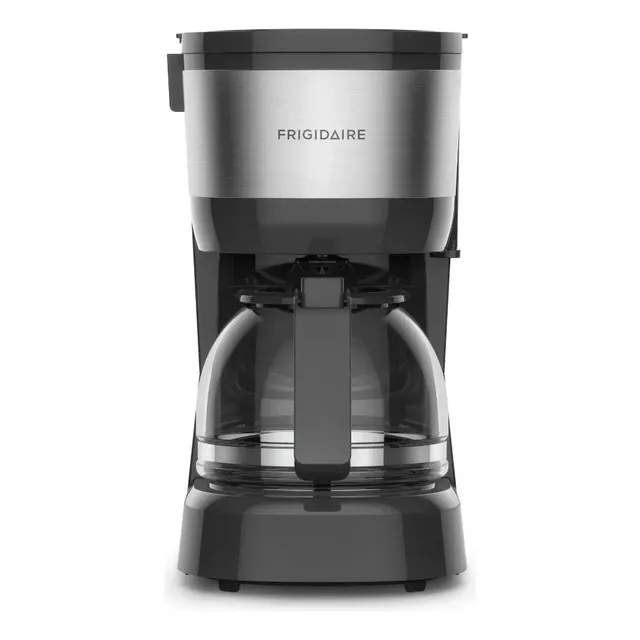 Cafetera Frigidaire 10 Tazas Con Antigoteo Negro Y Acero