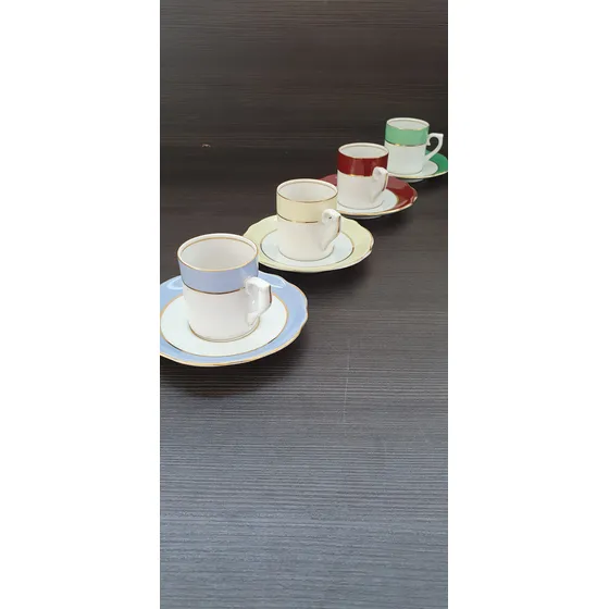 Kit Com 4 Xícaras Coloridas 4 Pires Antiga Porcelana Schmidt