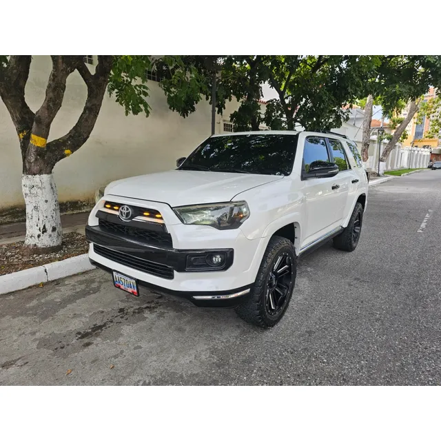 Toyota 4runner Limited Nightshade