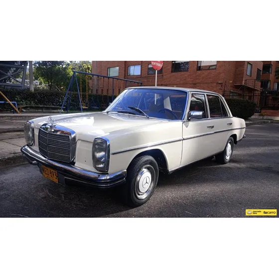 Mercedes Benz 230   