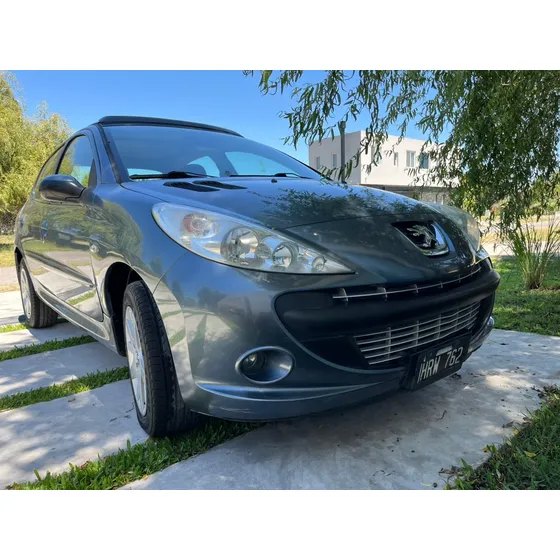 Peugeot 207 Compact Xt 1.9d 5p