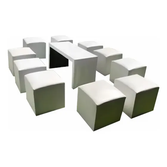 Puff Con Mesa Living Para 10 Personas Alquiler