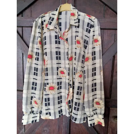 Blusa Dama Estampada Manga Larga. 